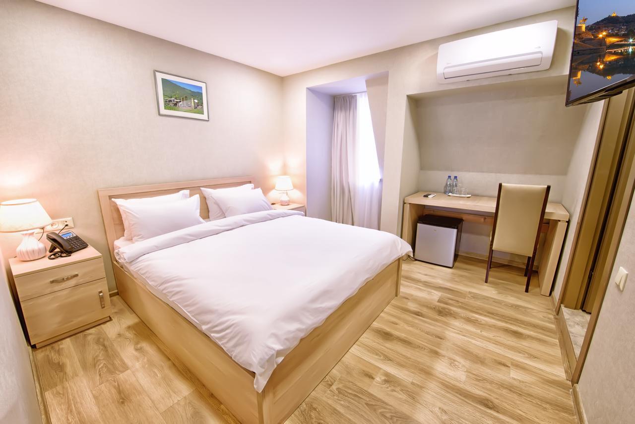 טביליסי Green Corner Hotel מראה חיצוני תמונה